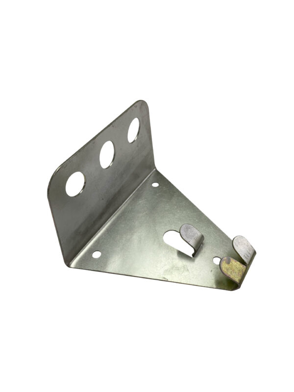 Универсальный фасадный кронштейн под флагшток 20 мм